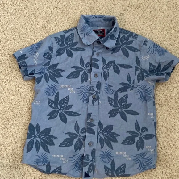 Untuckit “Murray” Boys Hawaiian Shirt, 4-5T - Picture 1 of 7